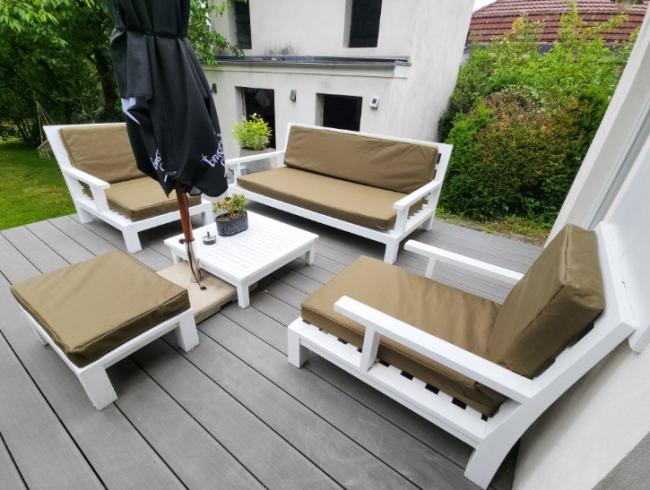 Une housse de coussin sur mesure pour un confort optimal